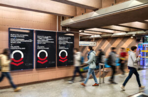 Reklama Palantir w warszawskim metrze